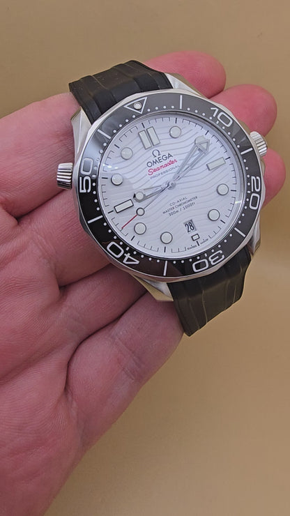 Omega Seamaster Professional 300m Co-Axial 8800 42mm full set 3880Euro