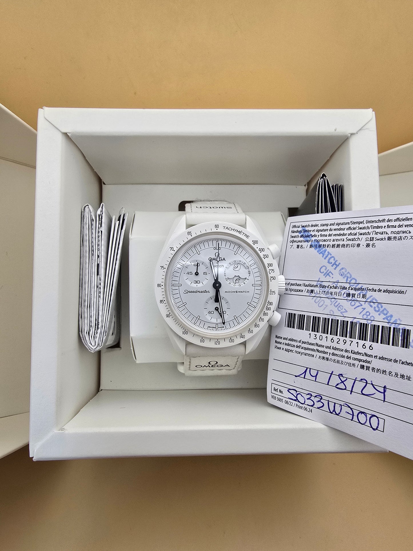 Omega x Swatch Snoopy Mission to the Moonphase white full set