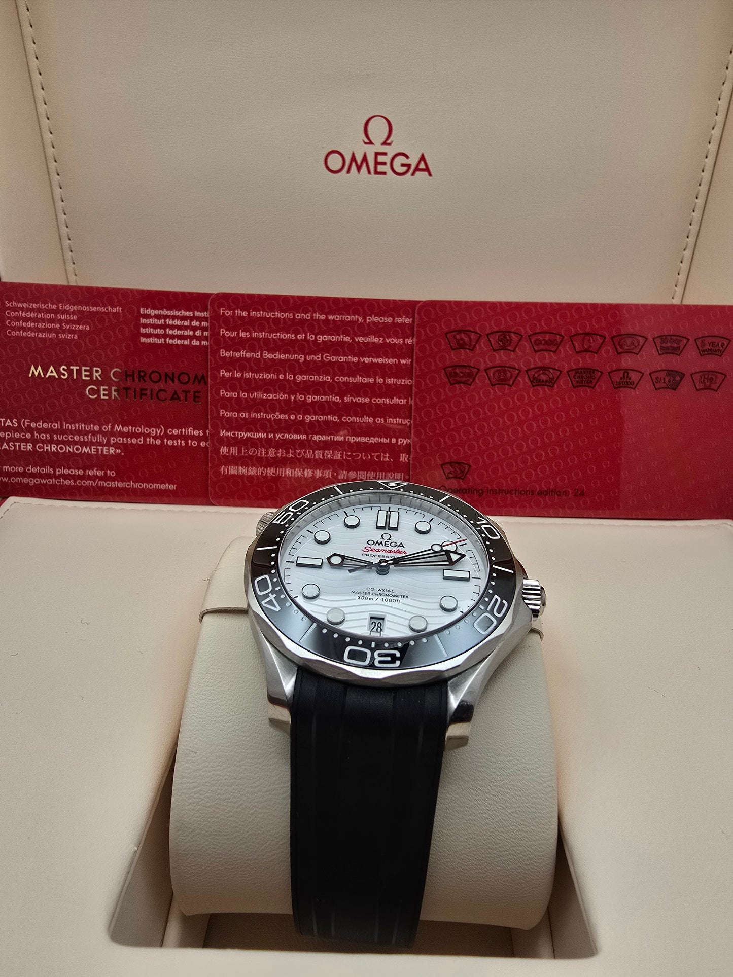 Omega Seamaster Professional 300m Co-Axial 8800 42mm full set 3880Euro