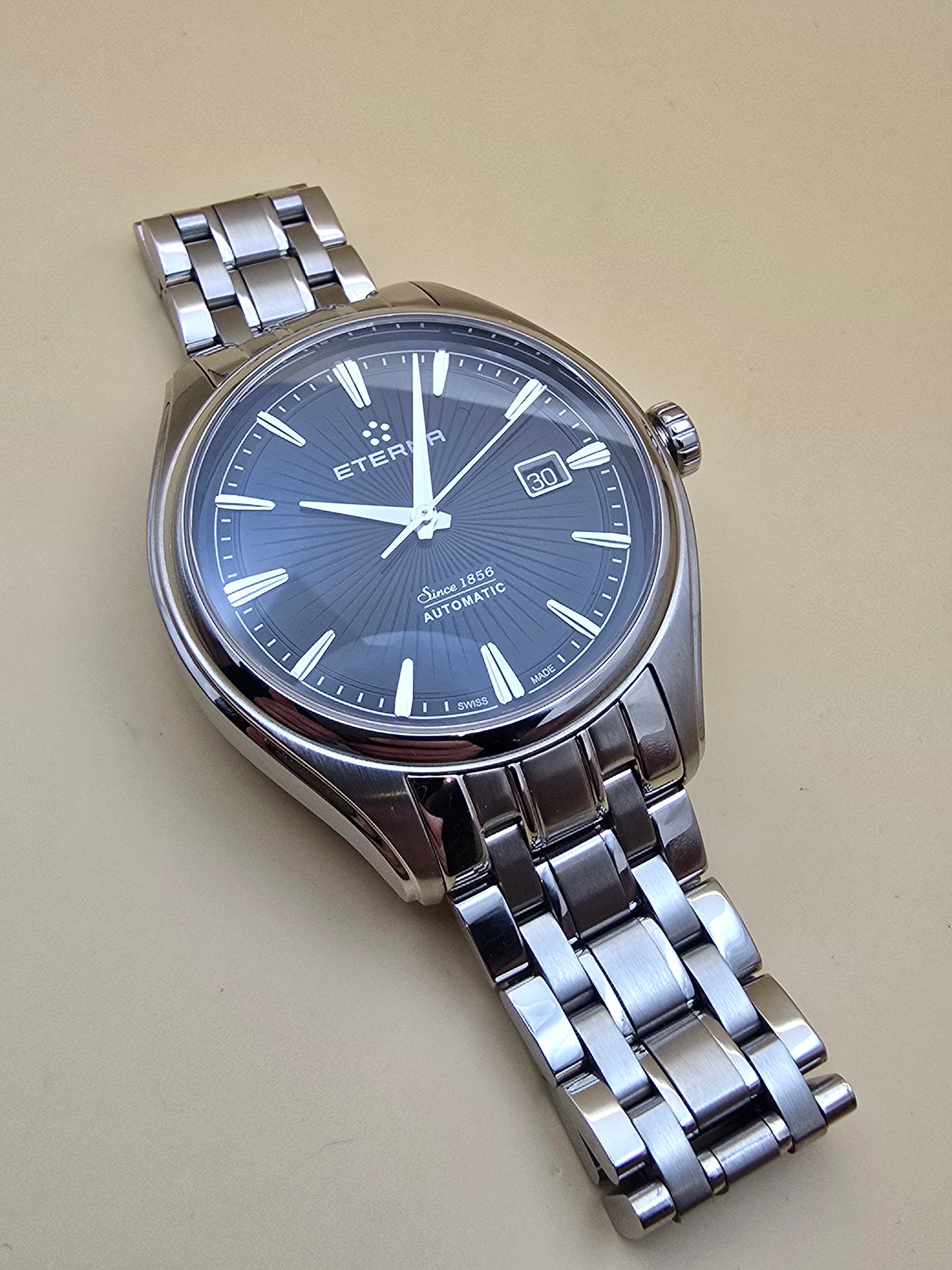 Eterna Avant-Garde Date Black full set