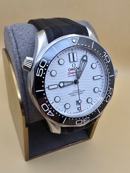 Omega Seamaster Professional 300m Co-Axial 8800 42mm full set 3880Euro