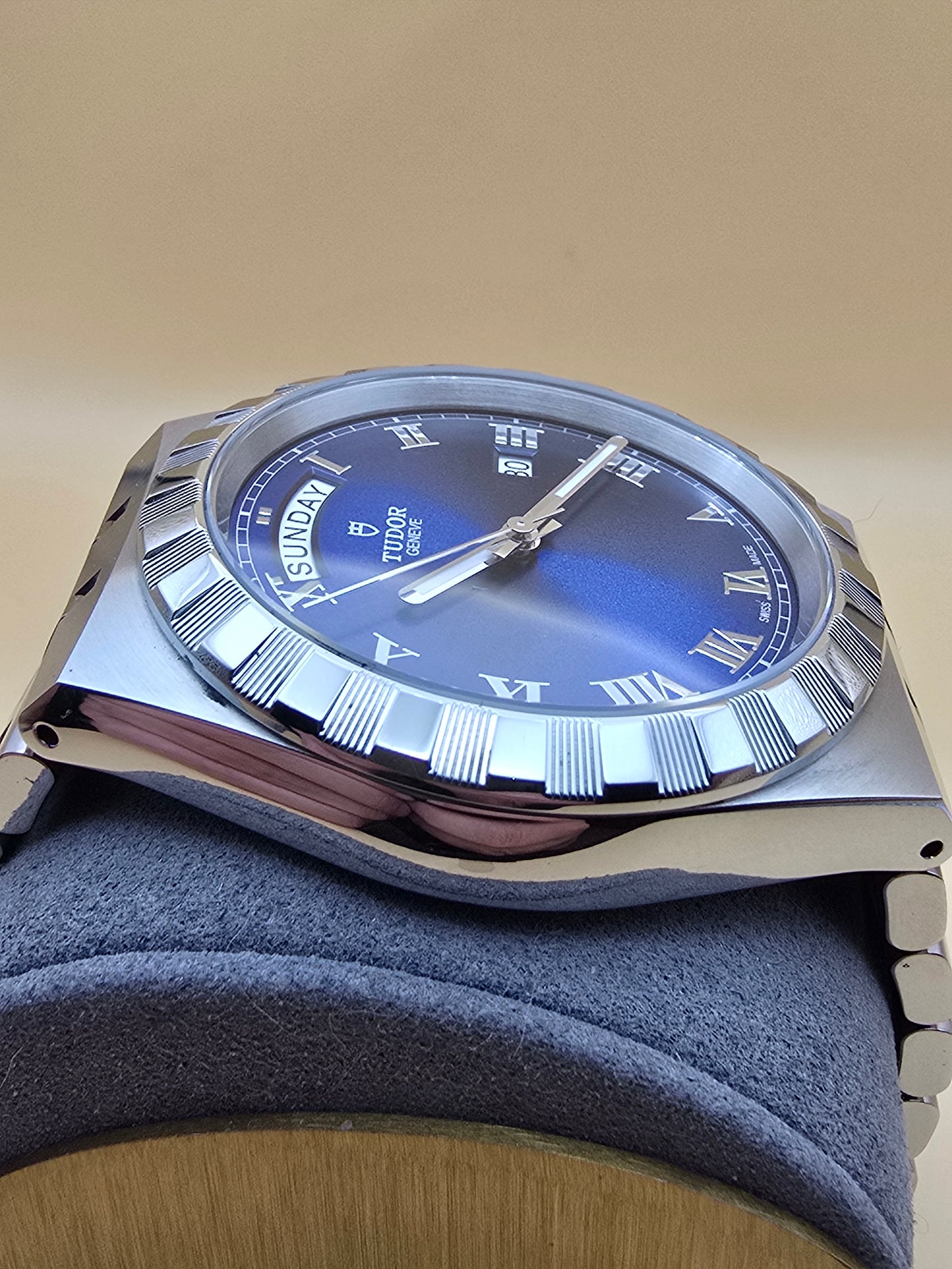 Tudor Royal Blue Full Set