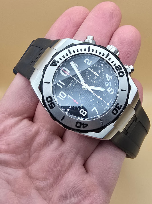 Hamilton Khaki Navy Sub Cronograph cutie