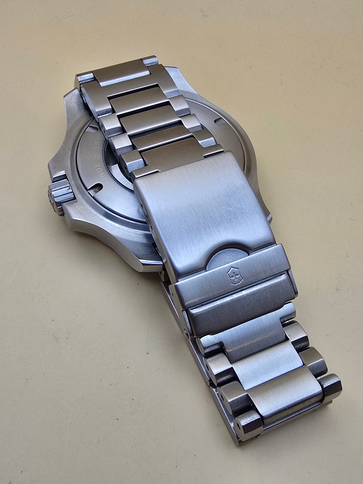 Victorinox Swiss Army I.N.O.X. 43mm full set