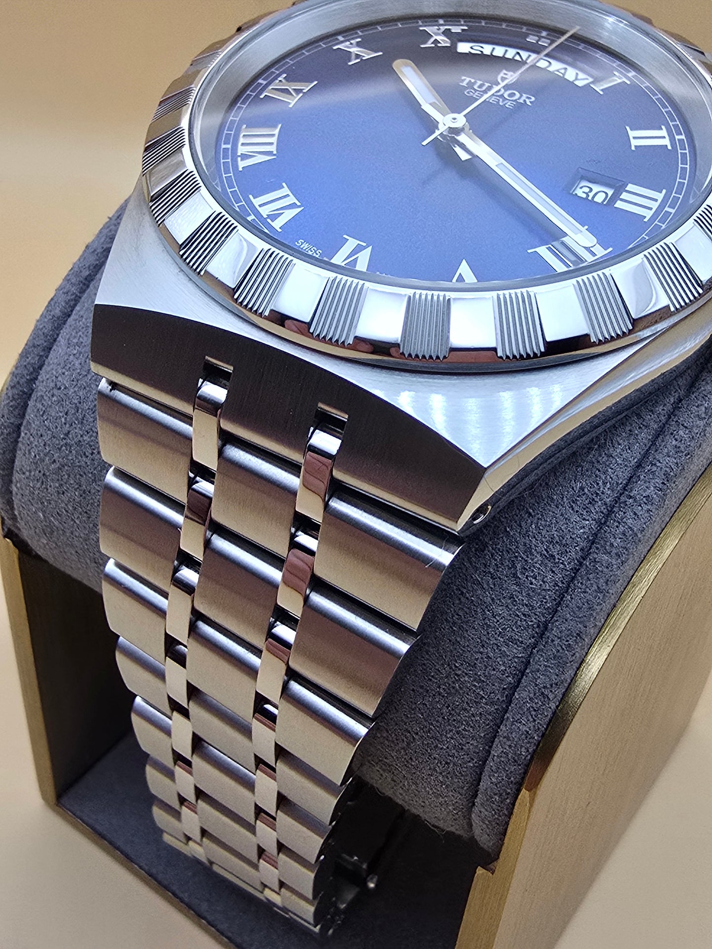 Tudor Royal Blue Full Set