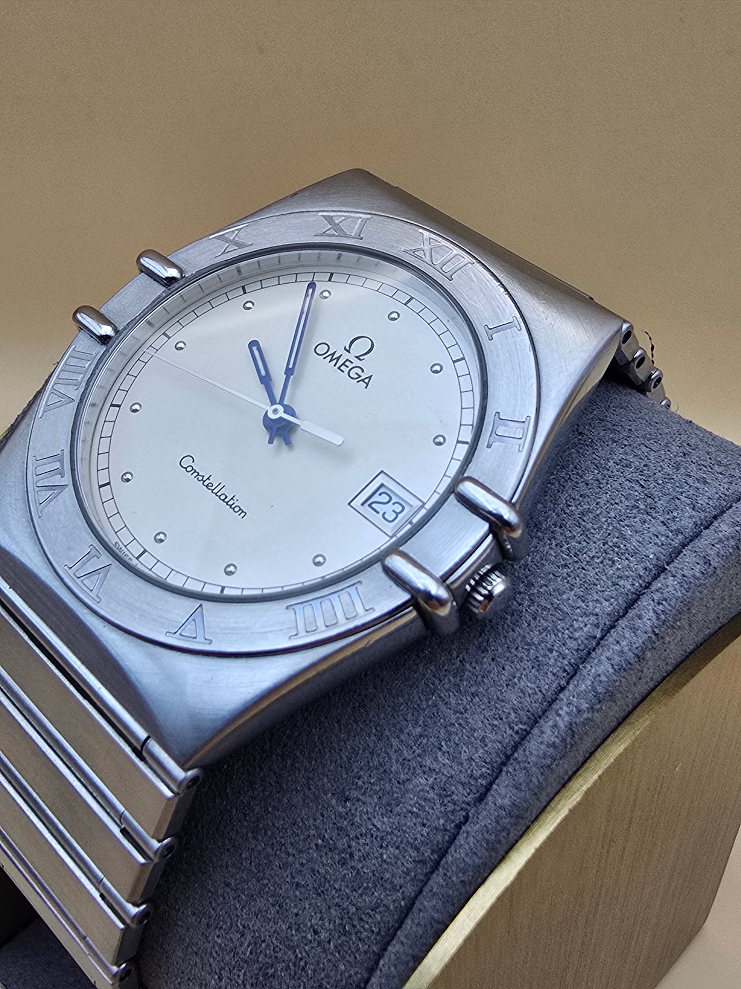 Omega Constellation Manhattan