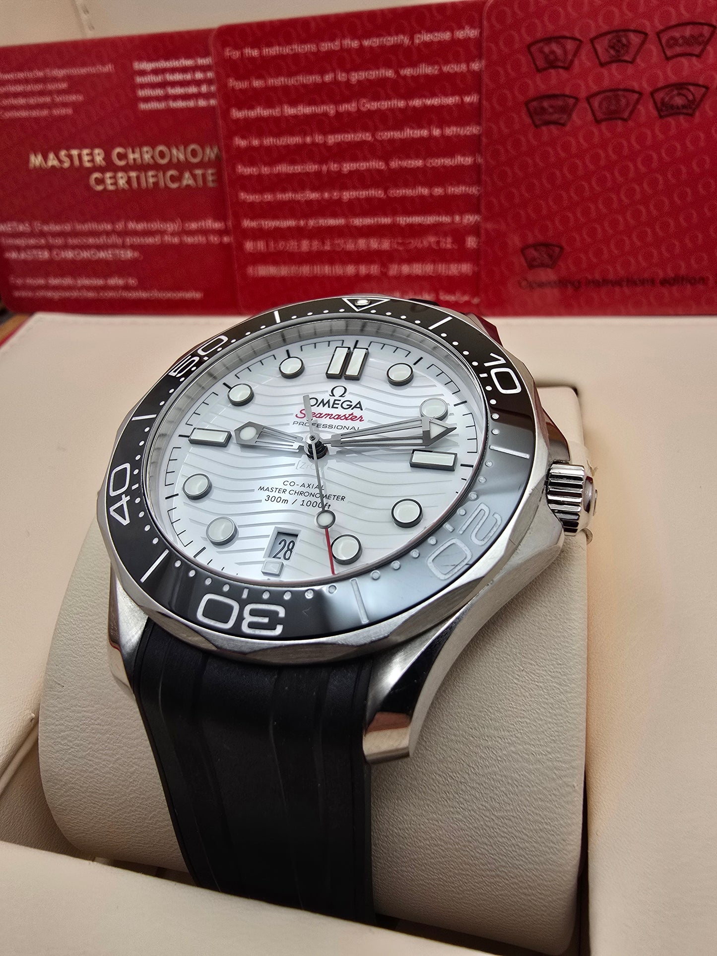 Omega Seamaster Professional 300m Co-Axial 8800 42mm full set 3880Euro