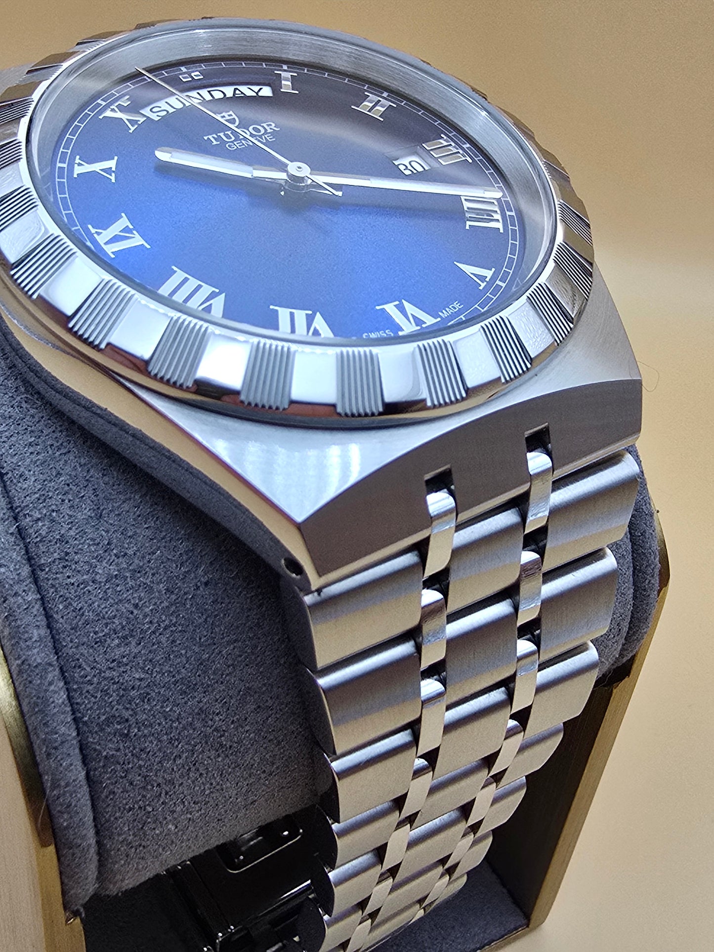 Tudor Royal Blue Full Set