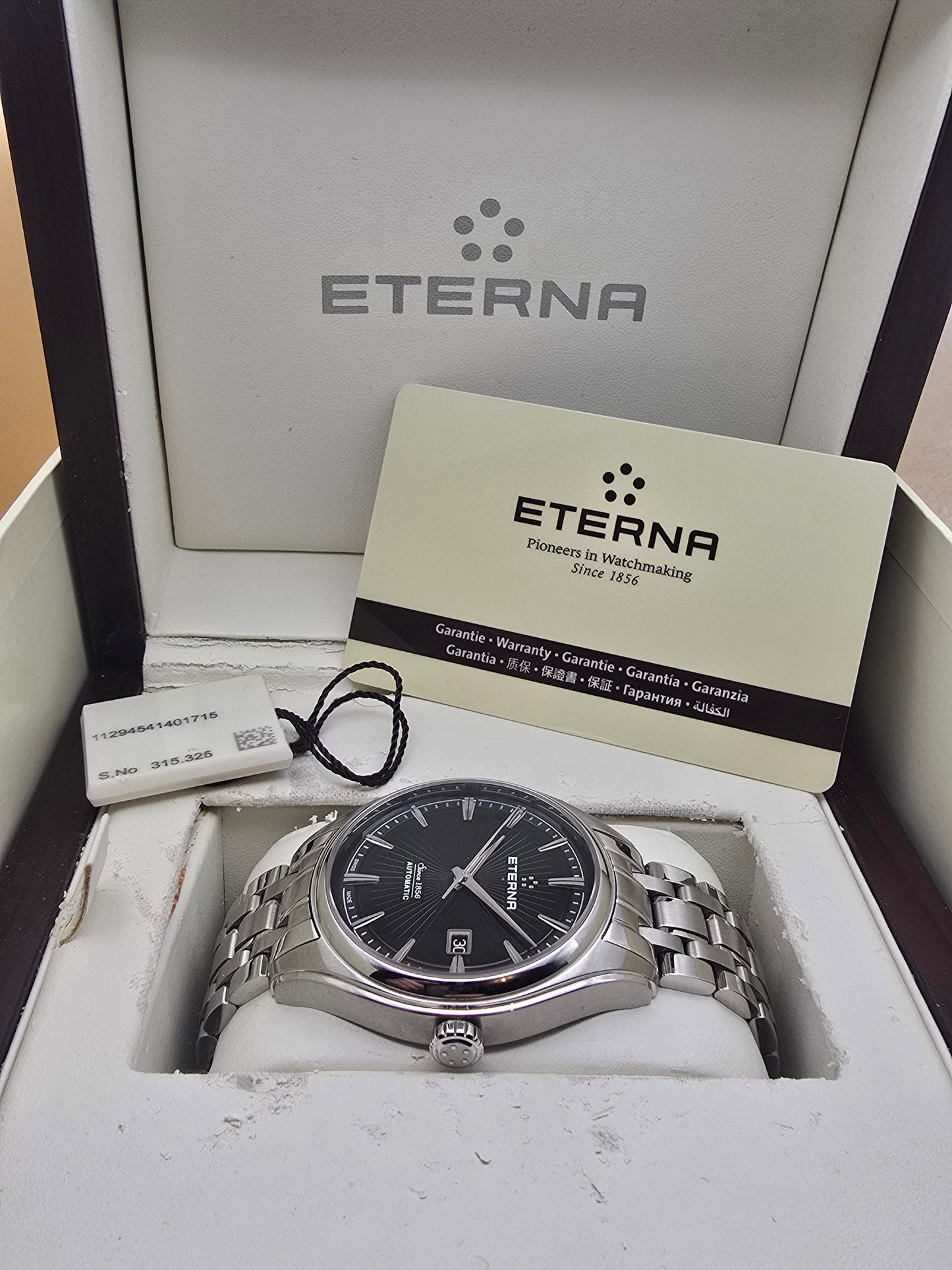 Eterna Avant-Garde Date Black full set